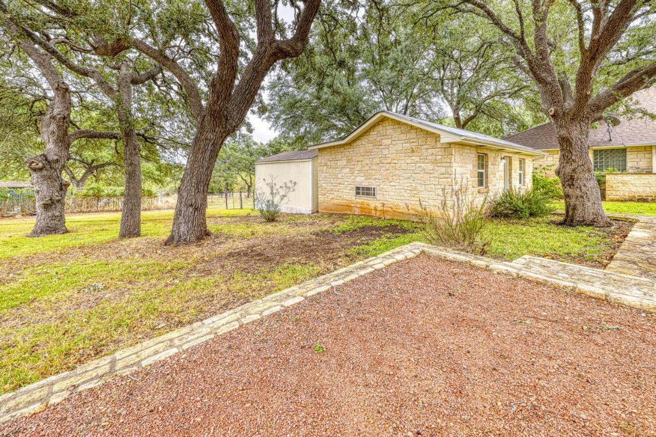 Triple Creek Cottage Fredericksburg Exterior photo
